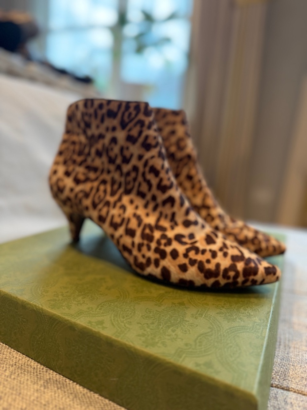 Sam Edelman Kinsey Leopard-Print Calf Skin Kitten Heel Ankle Boots - Picture 2 of 10